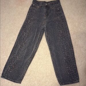 Animal Print High-Waisted Jeans
